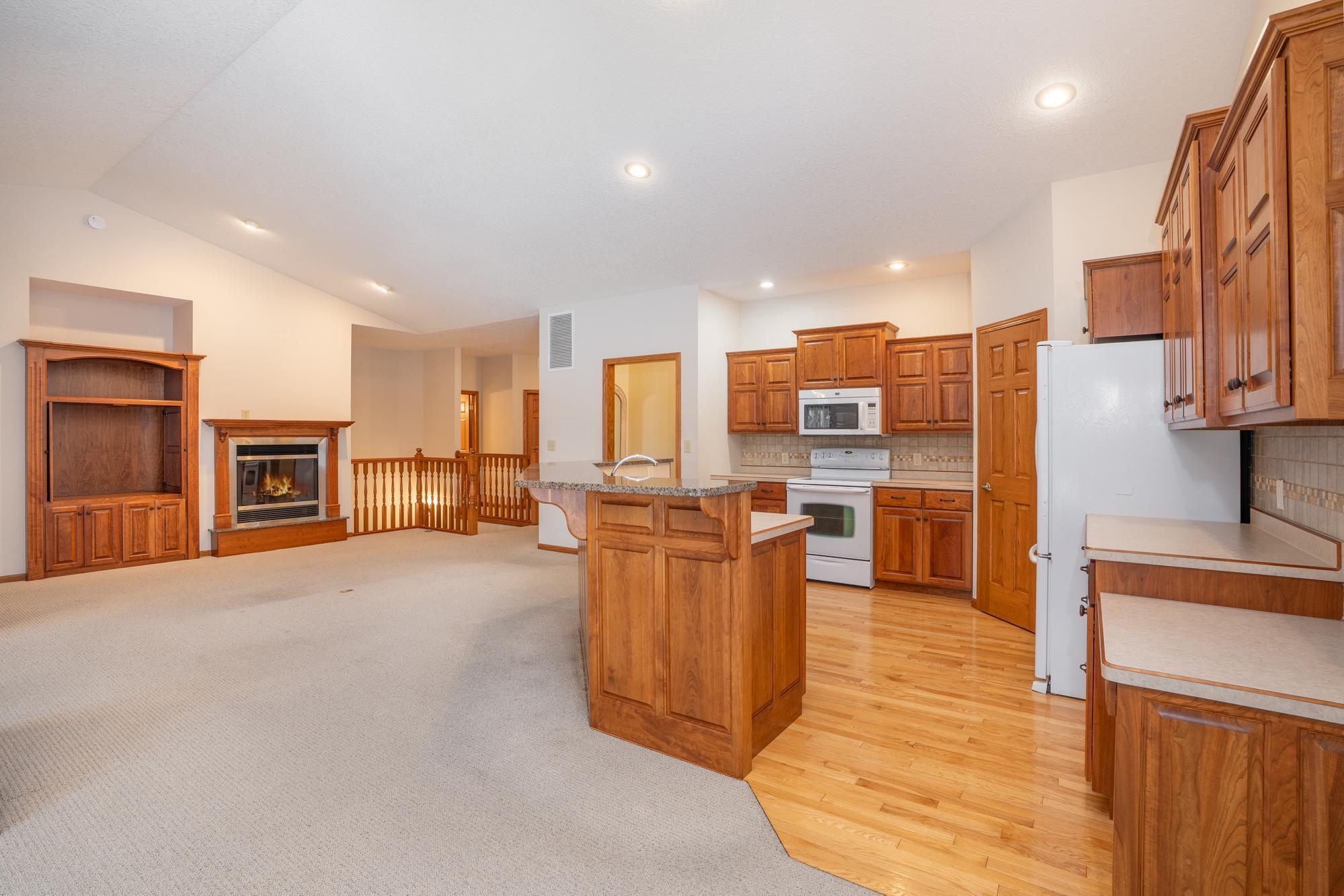 126 Acorn Avenue Northwest New London, MN 56273 - Photo 10 of 28