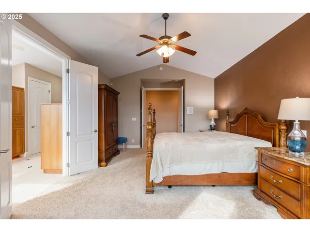 $1,475,000 | 13767 North Bank Road, Roseburg, OR 97470