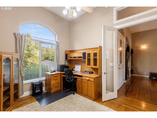 $1,475,000 | 13767 North Bank Road, Roseburg, OR 97470