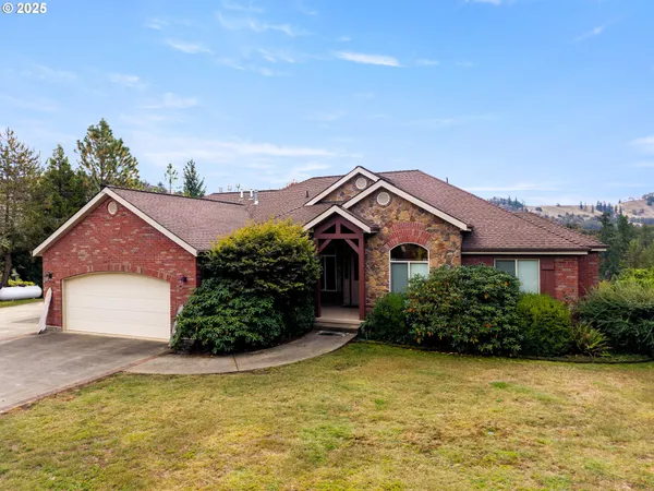 $1,475,000 | 13767 North Bank Road, Roseburg, OR 97470