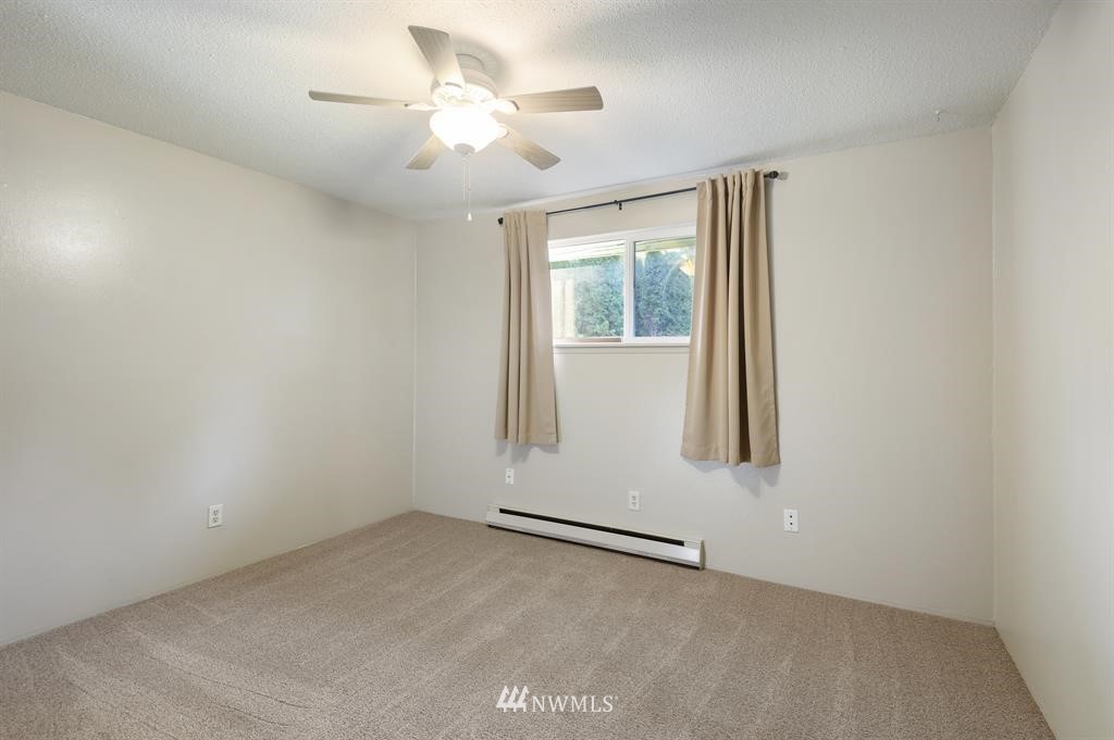 1247 Southeast Cedar Road Port Orchard, WA 98367 - Photo 11 of 20 Gallery Image 11