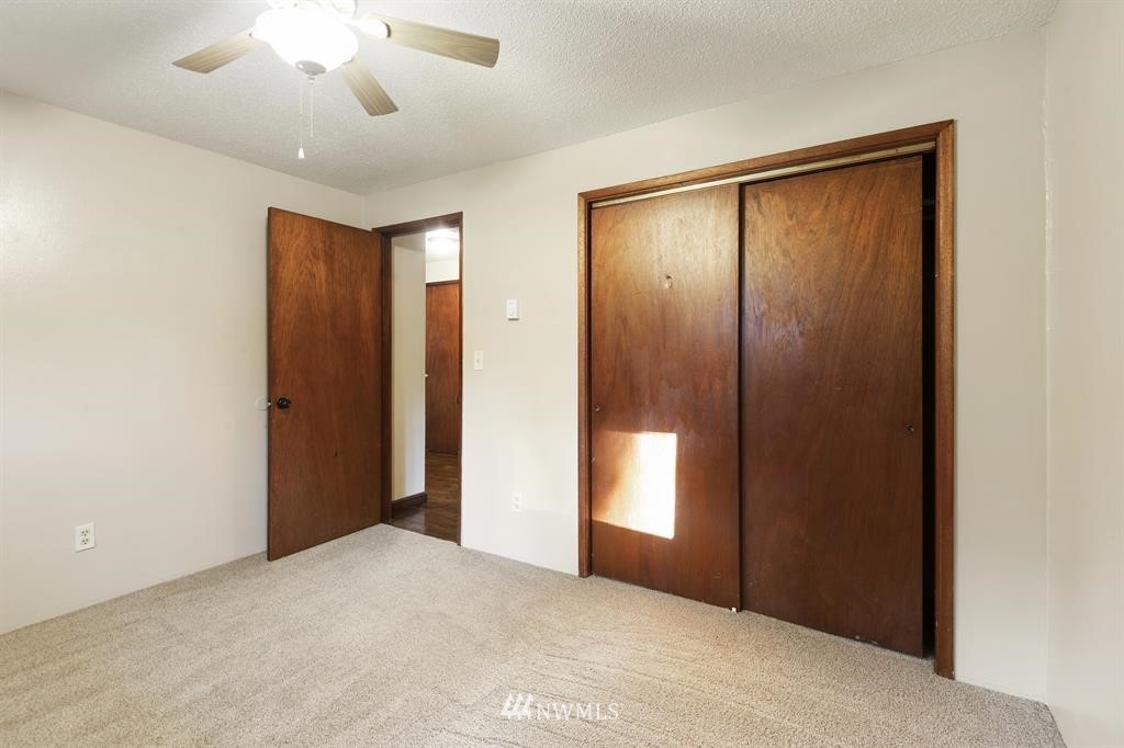 1247 Southeast Cedar Road Port Orchard, WA 98367 - Photo 12 of 20 Gallery Image 12