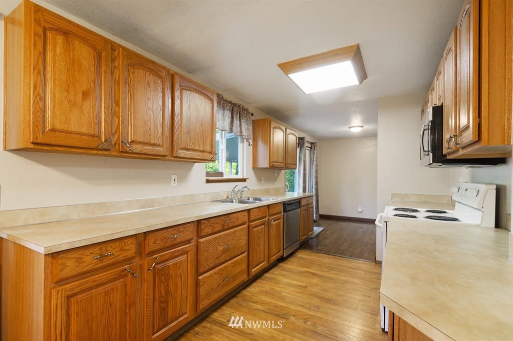 1247 Southeast Cedar Road Port Orchard, WA 98367 - Photo 7 of 20 Gallery Image 7