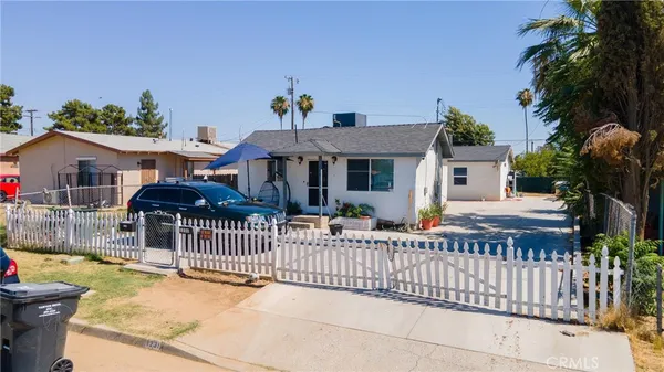 $390,000 | 1229 Jeffrey Street, Bakersfield, CA 93305