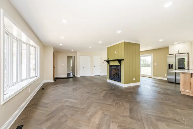 $699,000 | 704 North Rose Farm Road, Woodstock, IL 60098