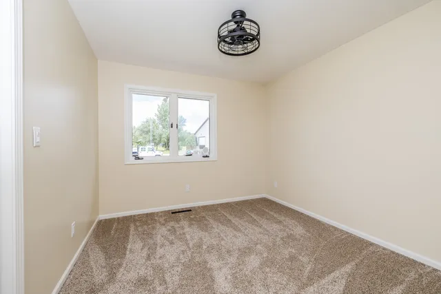 $699,000 | 704 North Rose Farm Road, Woodstock, IL 60098