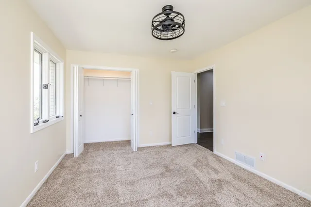 $699,000 | 704 North Rose Farm Road, Woodstock, IL 60098