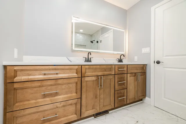 $699,000 | 704 North Rose Farm Road, Woodstock, IL 60098