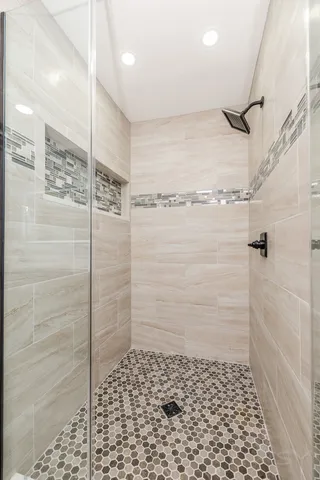 $699,000 | 704 North Rose Farm Road, Woodstock, IL 60098