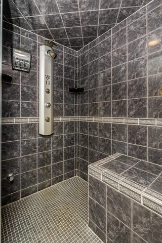 $699,000 | 704 North Rose Farm Road, Woodstock, IL 60098