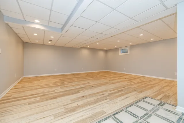 $699,000 | 704 North Rose Farm Road, Woodstock, IL 60098