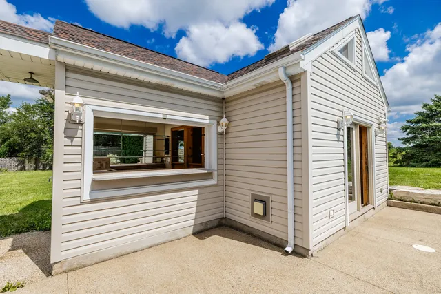 $699,000 | 704 North Rose Farm Road, Woodstock, IL 60098