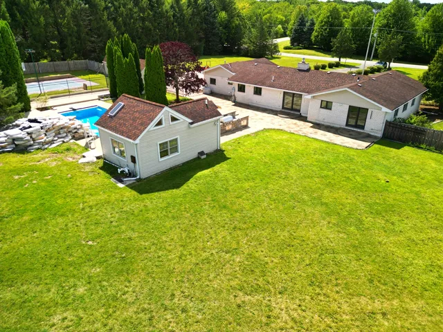 $699,000 | 704 North Rose Farm Road, Woodstock, IL 60098