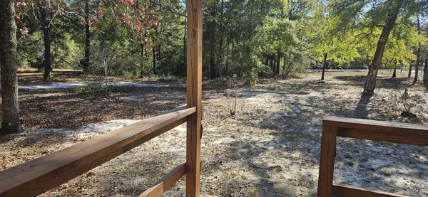 $950 | 135 Henderson Road, Unit B, DeFuniak Springs, FL 32433
