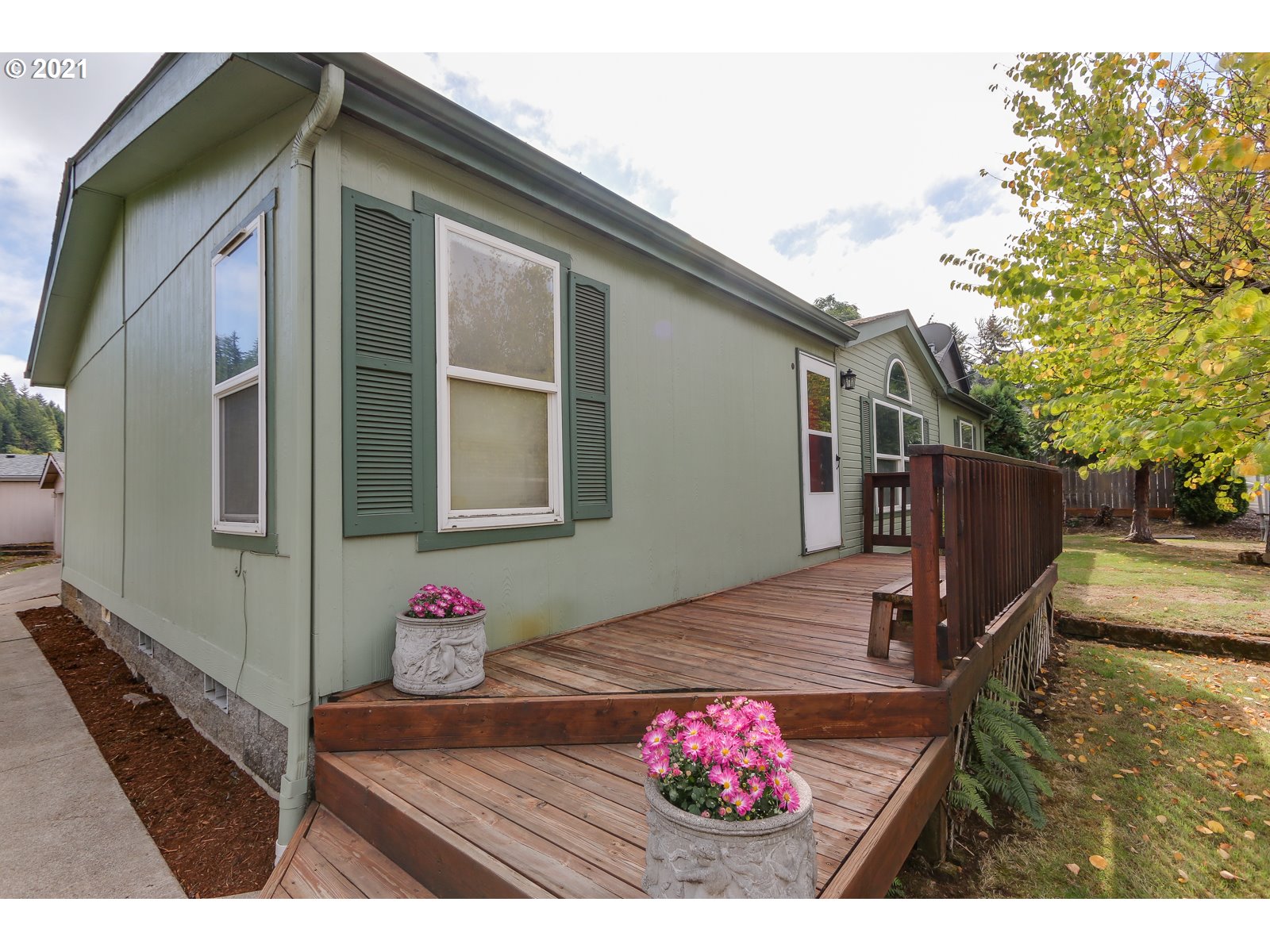 5703 Ridge Crest Drive Springfield, OR 97478 - Photo 8 of 23
