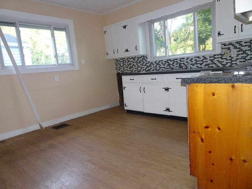 21 Rabbit Road Salisbury, MA 01952 - Photo 3 of 12