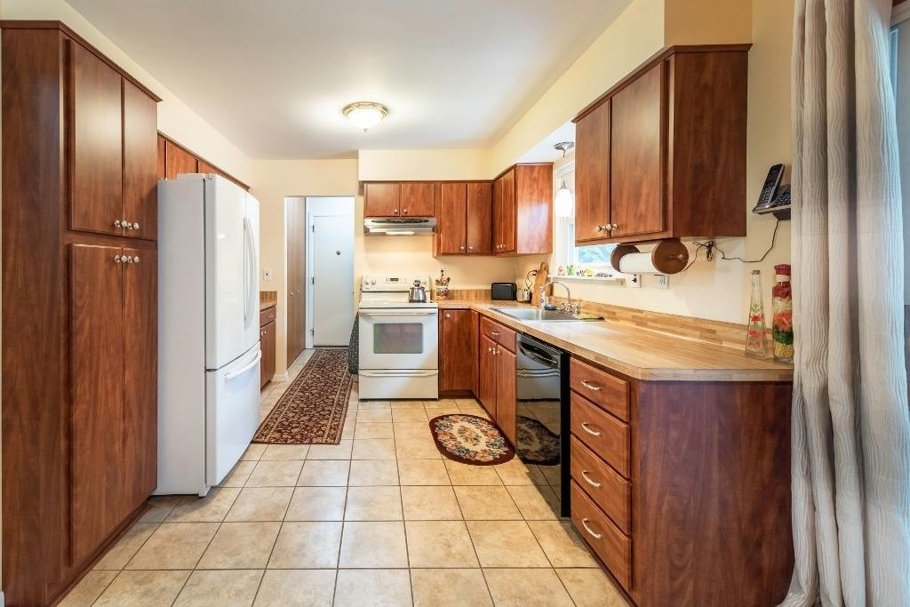 6819 Hitchingham Road Ypsilanti, MI 48197 - Photo 3 of 10 Photo 3