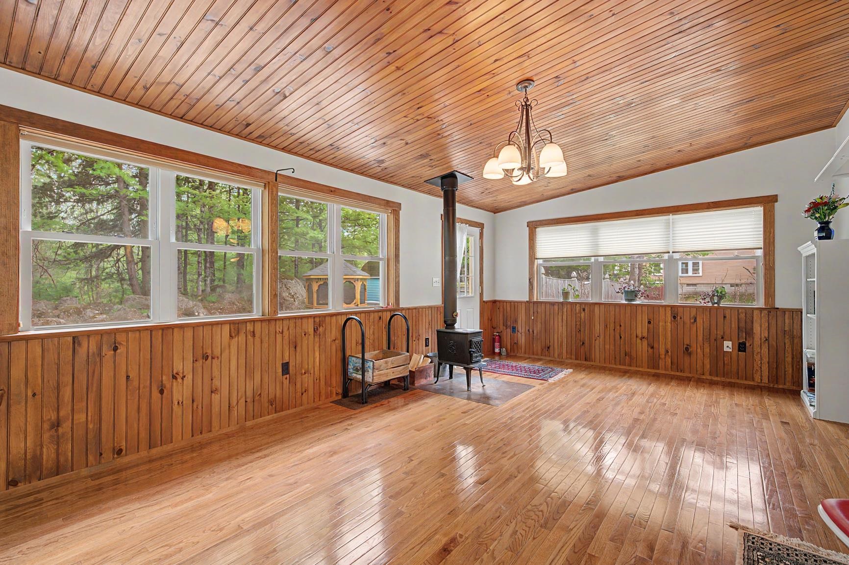 46 Wilmot Center Road New London, NH 03257 - Photo 5 of 57