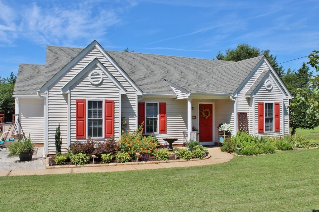 616 Friendship Road Seneca, SC 29678 - Photo 1 of 19 Gallery Image 1