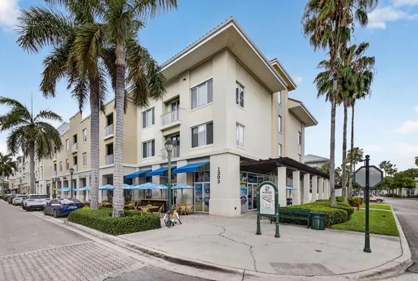 $289,900 | 1203 Town Center Drive, Unit 308, Jupiter, FL 33458