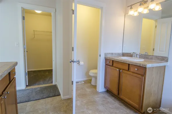$3,200 | 4621 South 214th Place, Unit 155, Kent, WA 98032