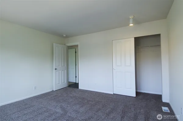 $3,200 | 4621 South 214th Place, Unit 155, Kent, WA 98032