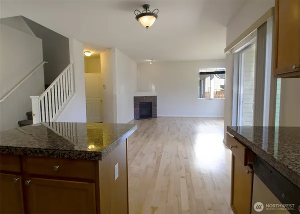 $3,200 | 4621 South 214th Place, Unit 155, Kent, WA 98032