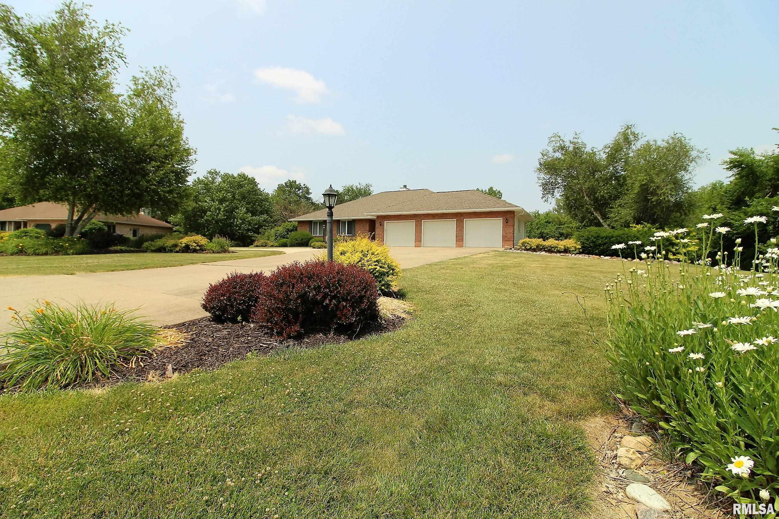 7645 West Chestnut Drive Edwards, IL 61528 - Photo 3 of 81