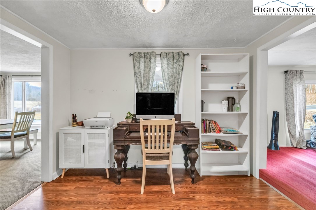 1653 Black Bear Inn Road West Jefferson, NC 28694 - Photo 11 of 31