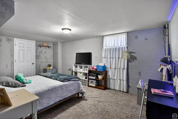 $199,900 | 412 Iowa Avenue, Holton, KS 66436