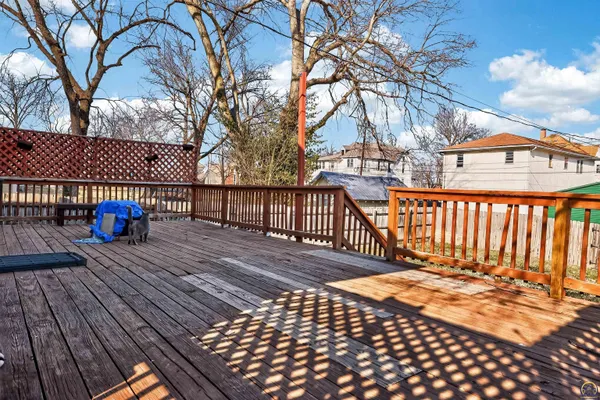 $199,900 | 412 Iowa Avenue, Holton, KS 66436