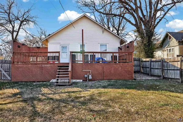 $199,900 | 412 Iowa Avenue, Holton, KS 66436