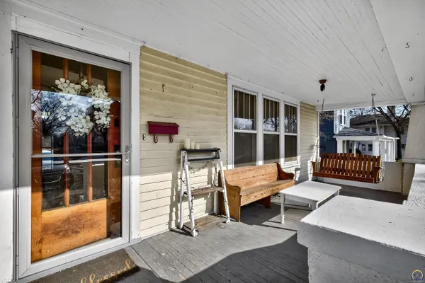 $199,900 | 412 Iowa Avenue, Holton, KS 66436