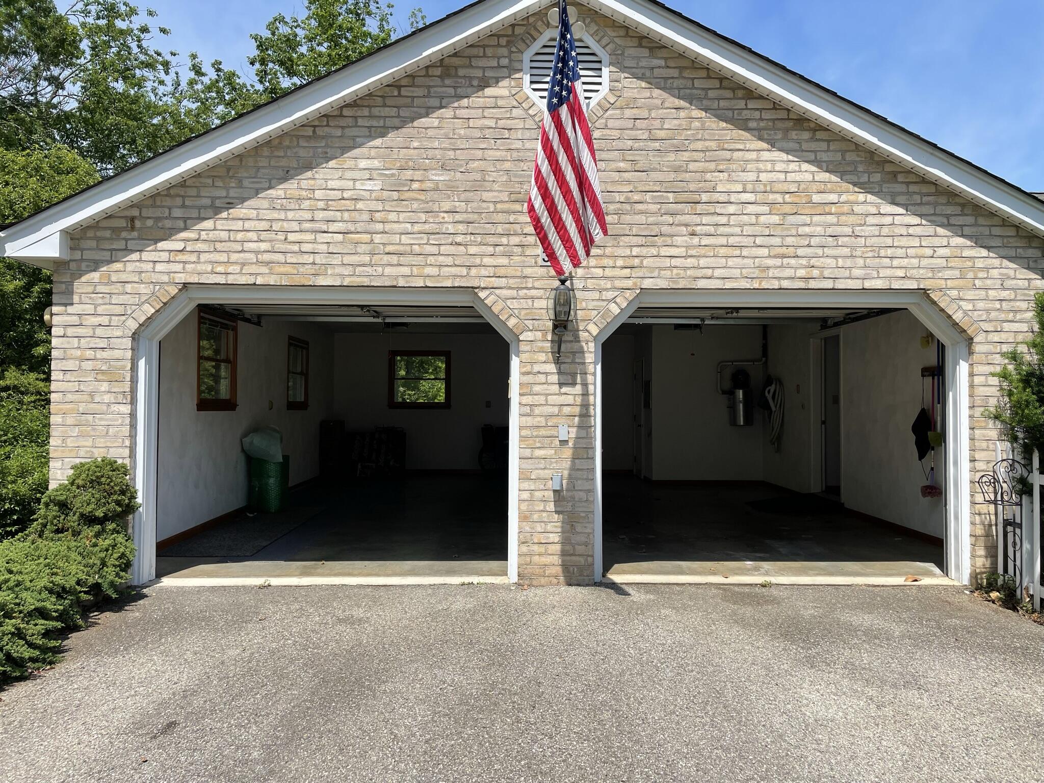 3215 Snead Road Southeast Roanoke, VA 24014 - Photo 5 of 42 5 Garage