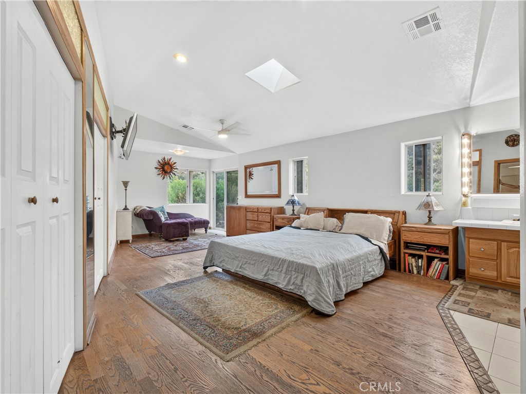 31202 Quail Valley Road Castaic, CA 91384 - Photo 10 of 25