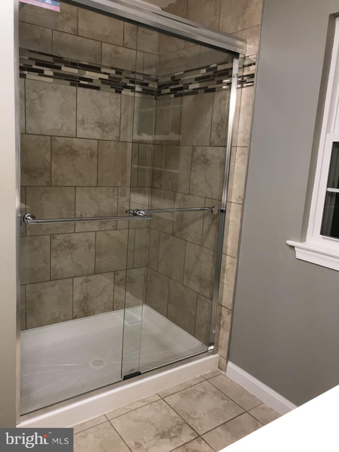 7806 Leland Road Manassas, VA 20111 - Photo 12 of 19 Bath (Master)
