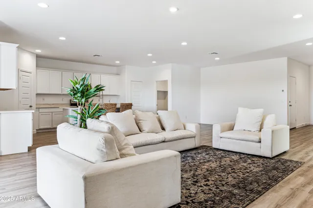 $449,990 | 12381 North Agave Street, Florence, AZ 85132