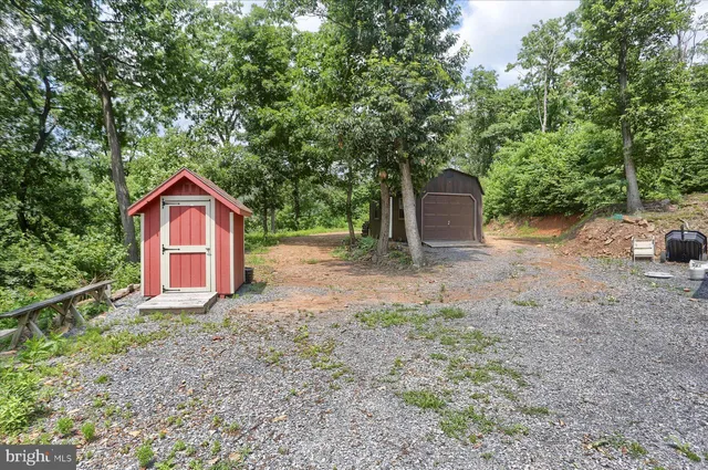 $874,900 | 22504 Igloo Drive, Doylesburg, PA 17219