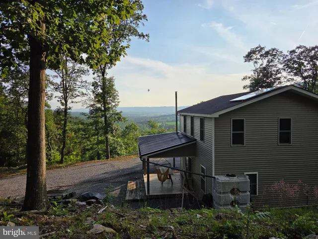 $874,900 | 22504 Igloo Drive, Doylesburg, PA 17219