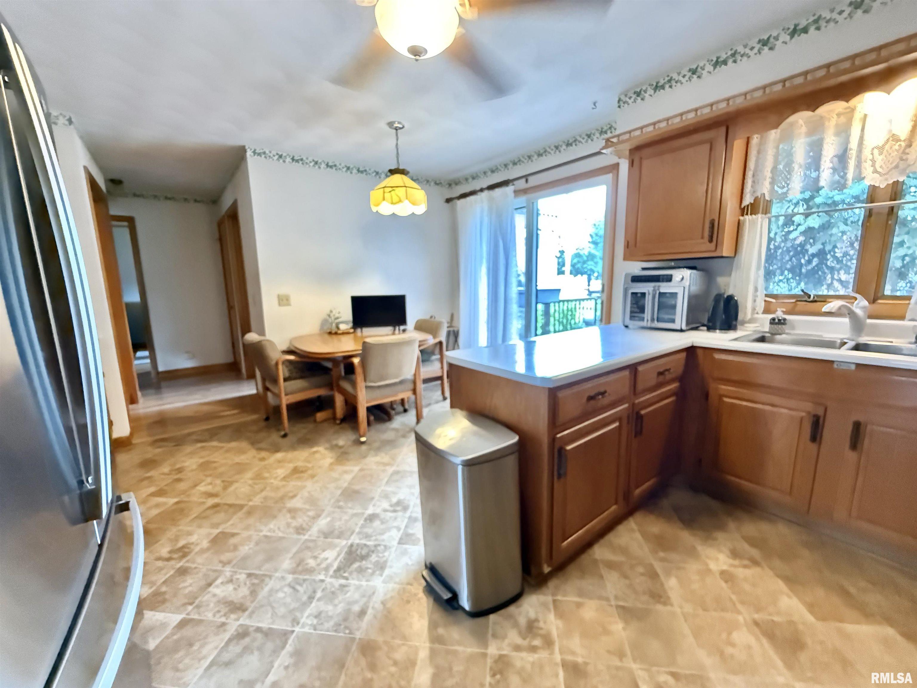 208 South 2nd Street Cuba, IL 61427 - Photo 11 of 29