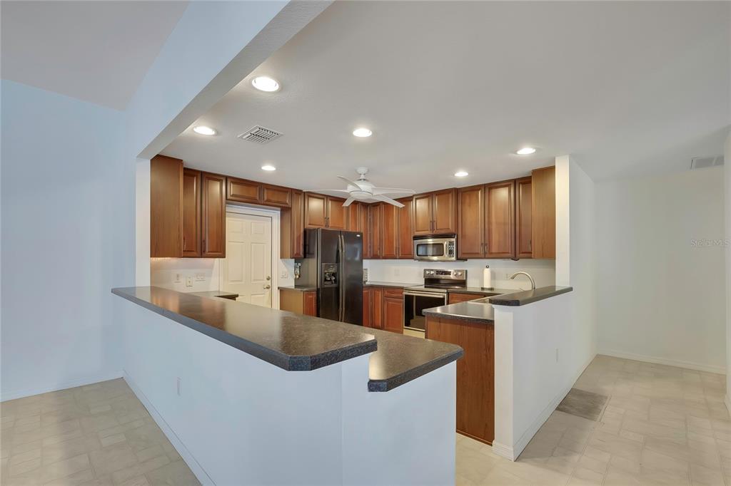 7250 Madrid Road Weeki Wachee, FL 34613 - Photo 7 of 45