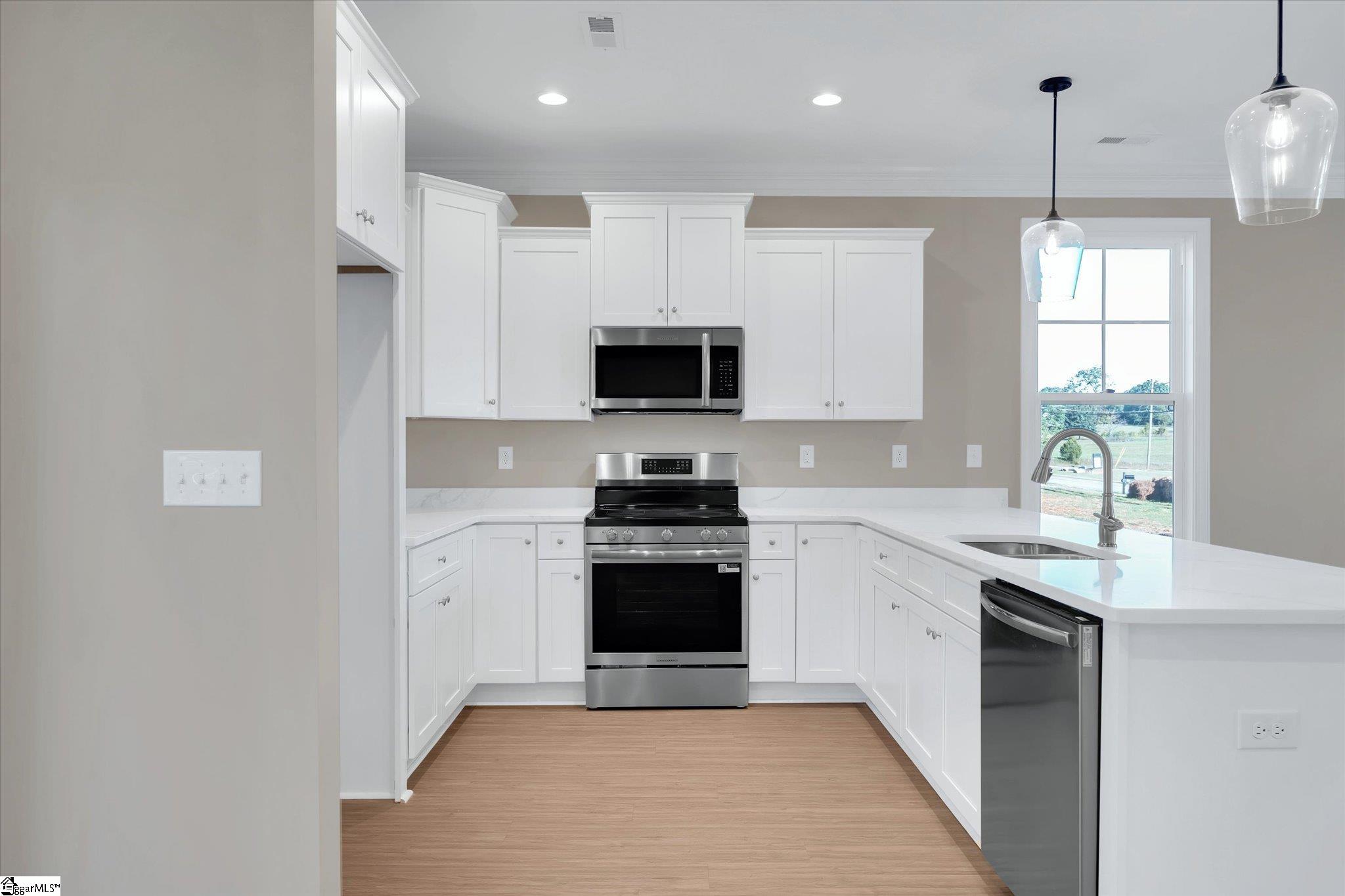 621 Bethlehem Ridge Road Pickens, SC 29671 - Photo 11 of 34