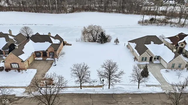 $285,000 | 11995 Edgefield Dr Circle, Fishers, IN 46037