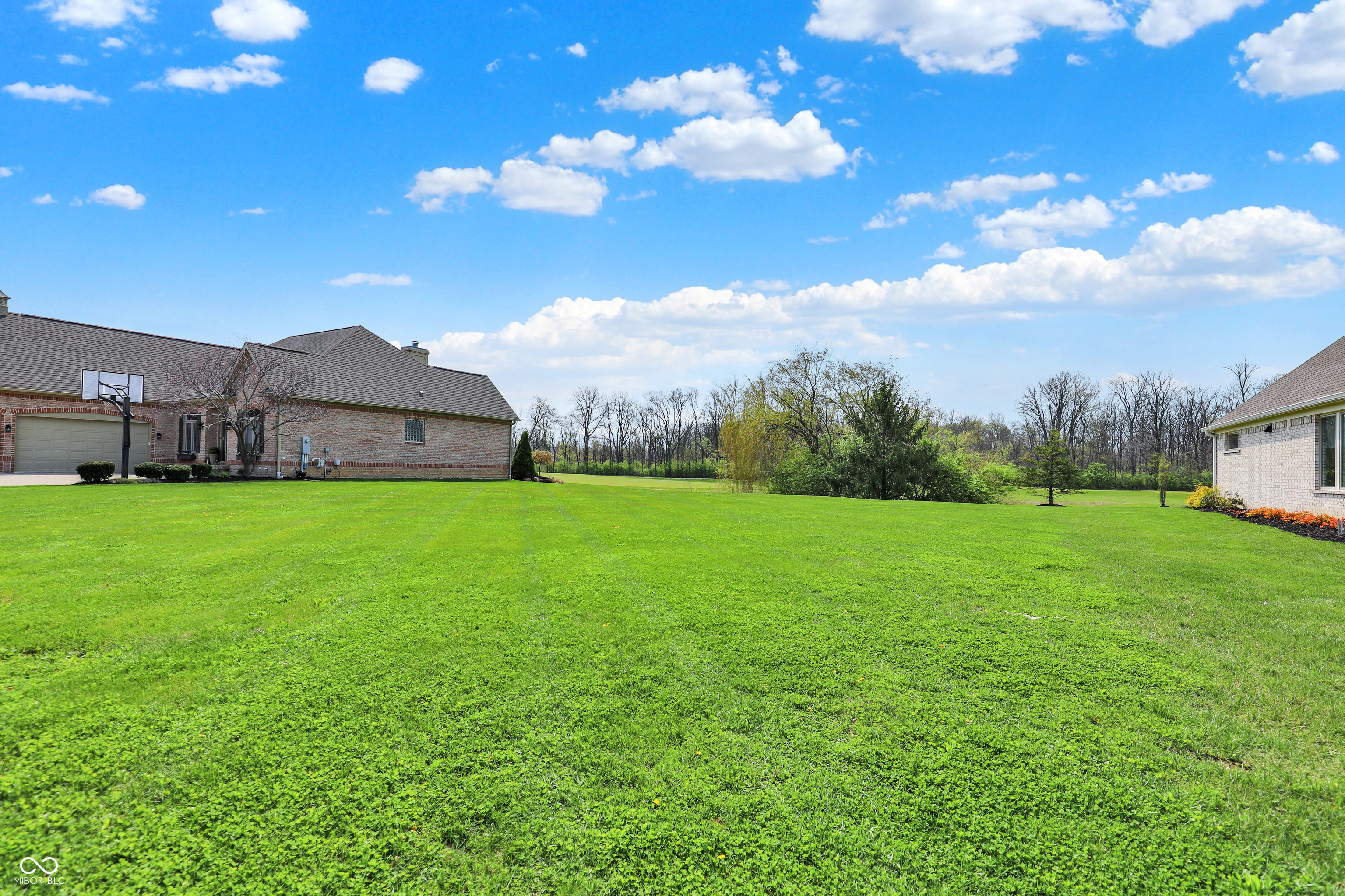 11995 Edgefield Dr Circle Fishers, IN 46037 - Photo 14 of 16