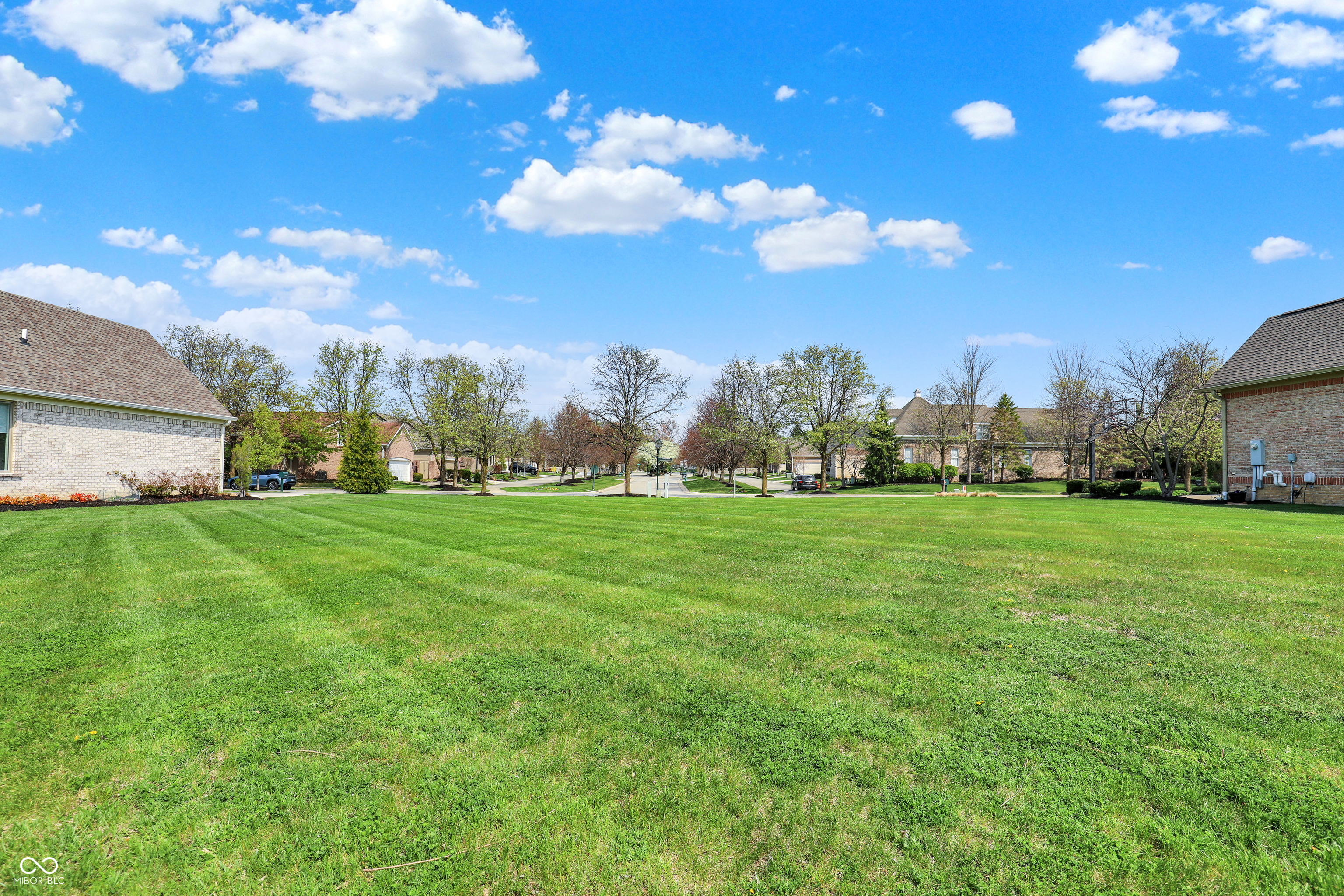11995 Edgefield Dr Circle Fishers, IN 46037 - Photo 16 of 16