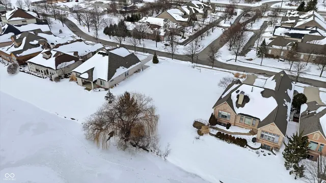 $285,000 | 11995 Edgefield Dr Circle, Fishers, IN 46037