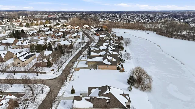 $285,000 | 11995 Edgefield Dr Circle, Fishers, IN 46037