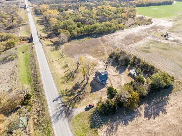 $339,900 | 1233 Highway 160, Danville, KS 67036