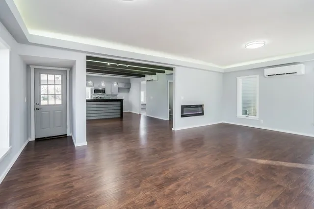 $339,900 | 1233 Highway 160, Danville, KS 67036