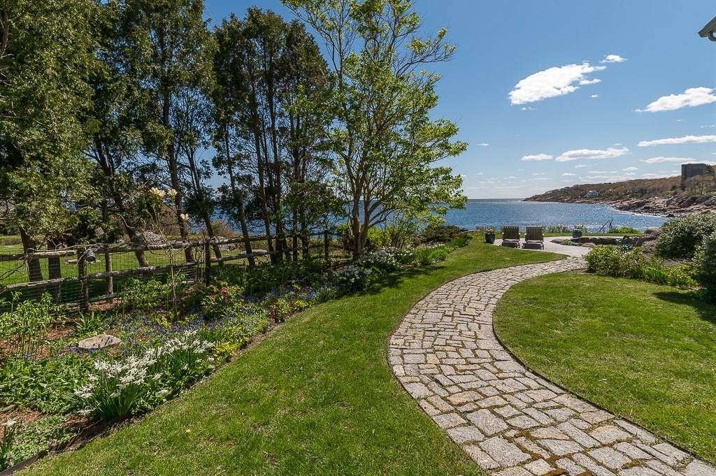 19 Mussell Point Way Gloucester, MA 01930 - Photo 3 of 42